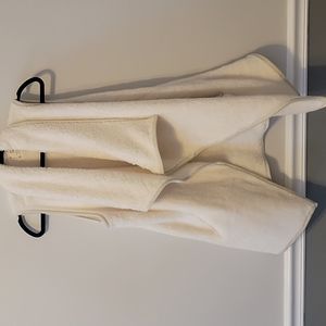 Like New Size Large waterfall vest.